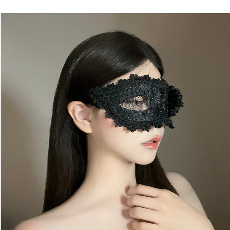 Masque de mascarade pour femmes vénitien Halloween noël dentelle fleur demi-visage oeil carnaval Cosplay soirée Sexy bal argent