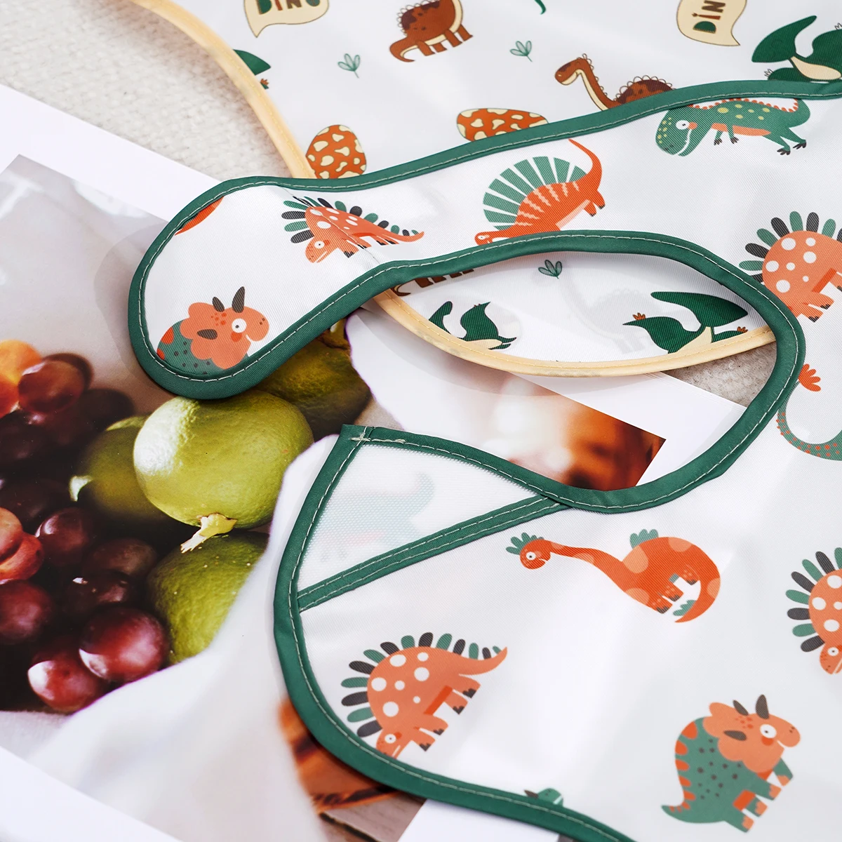 New Cute 3pcs Set Waterproof Baby Sleeveless Feeding Bib Fashion Full Body Cover Newborn Burp Cloth