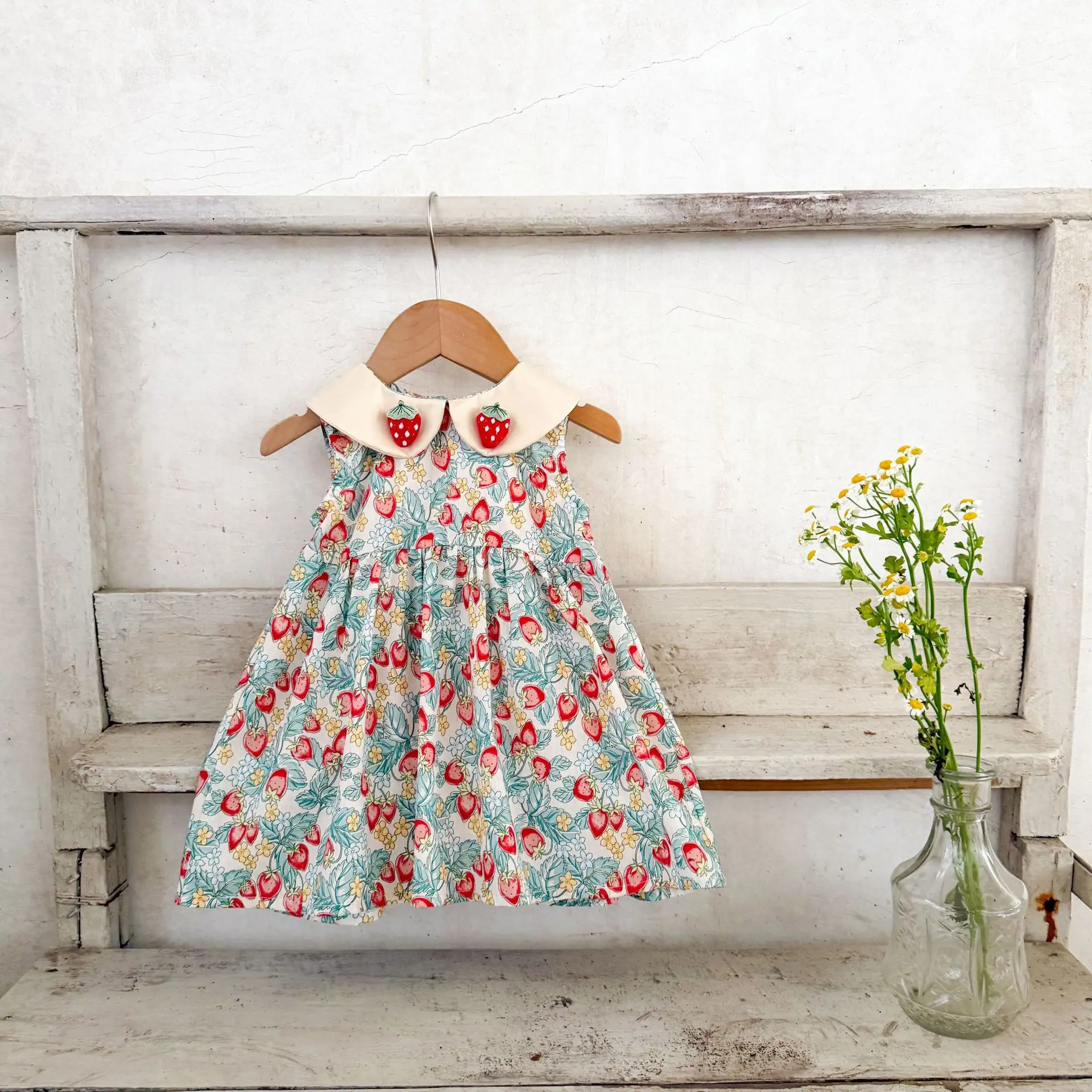 

Korean Girls Pure Cotton Strawberry Print Lapel Jumper Skirt Soft Cute Sweet and Sleeveless Dress Kids Clothes