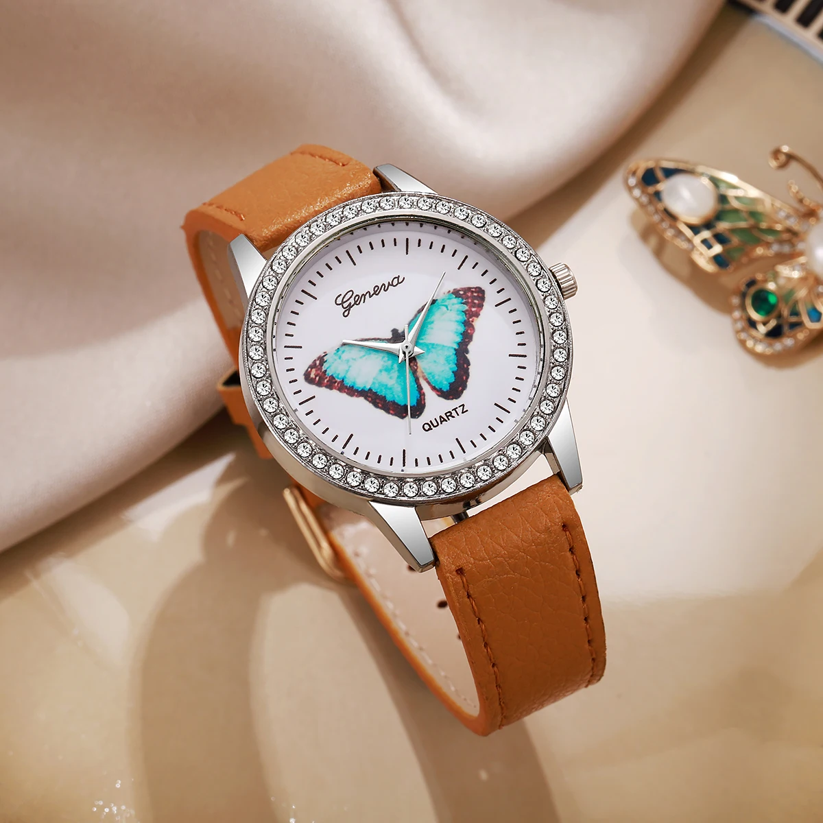 

Женские часы Geneva Cute Butterfly - с кристаллами и стразами, коричневый кожаный ремешок, синий циферблат с бабочками, кварцевые наручные часы для женщин