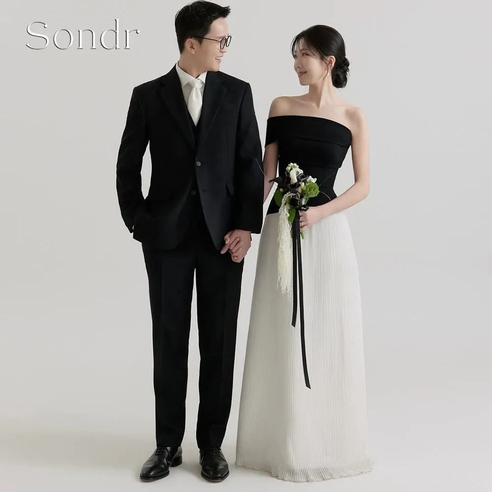 

Sondr Customized One Shoulder Korean Wedding Dresses Black and Ivory Evening Gown for Bride Wedding Anniversary Gown