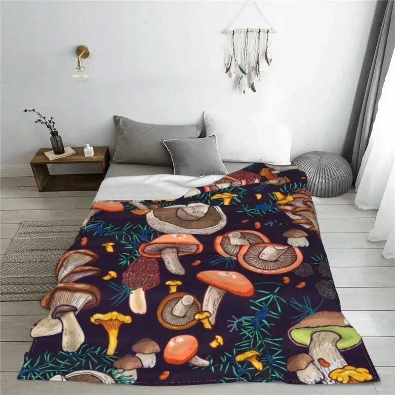 Dark Dream Forest Mushrooms Blanket Cover Flannel Throw Blanket Bed Sofa Portable Ultra-Soft Warm Bedsprea