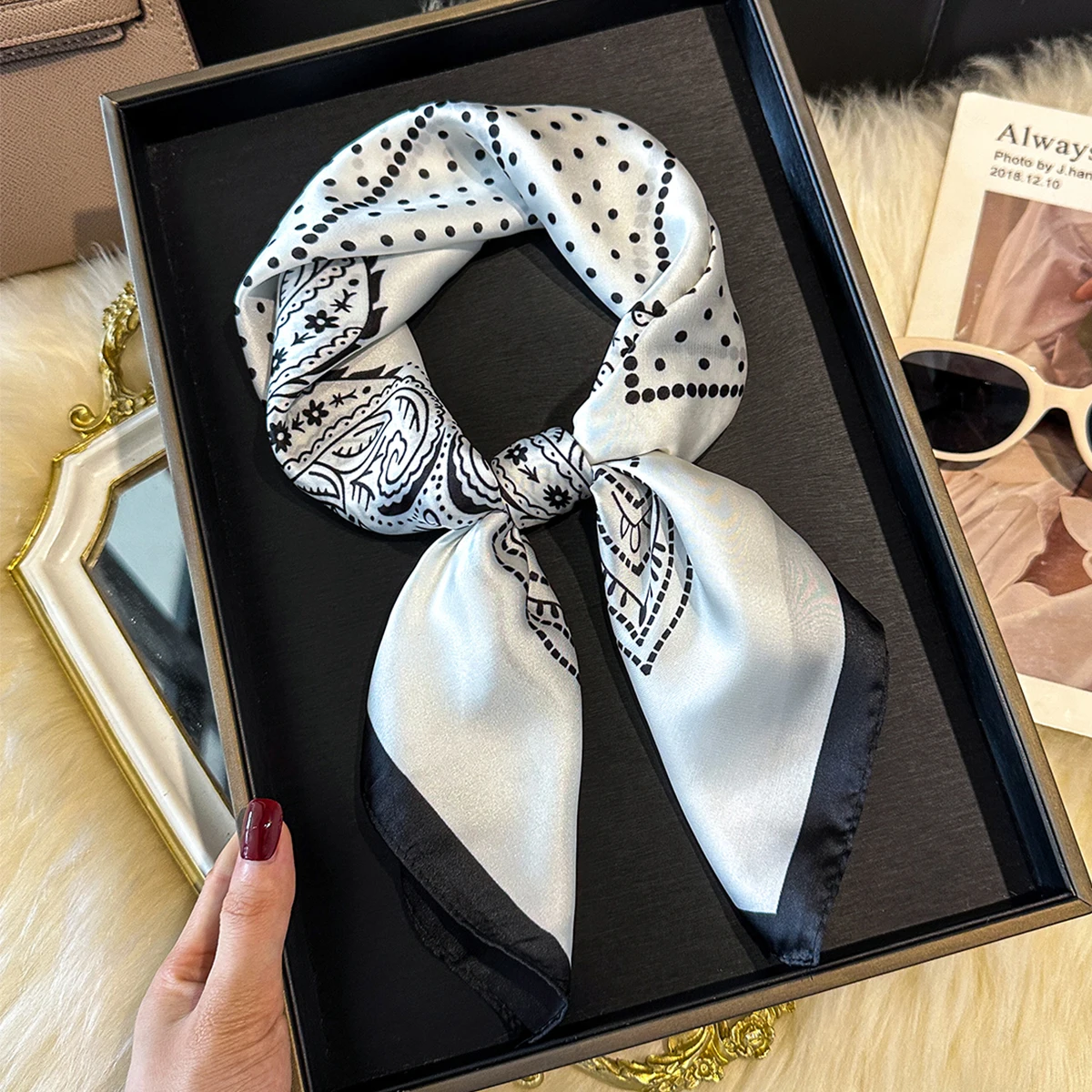 

Модные шелковые повязки для волос с принтом, женский шарф, новинка весны 202, элегантная бандана с цветочным принтом, платок на шею, повязки на голову, платок, женские шарфы