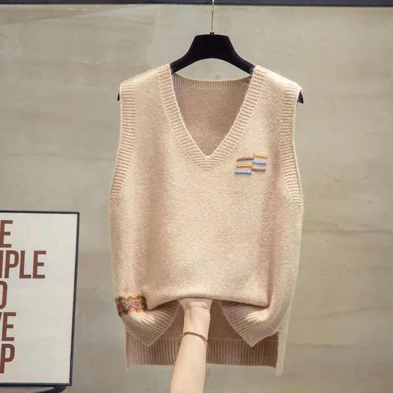 Women's Knitted Vest Top Base Layer Shirt Fall Design Versatile Warmth V-neck Striped Loose Fit Inner Wear Casual Fashion
