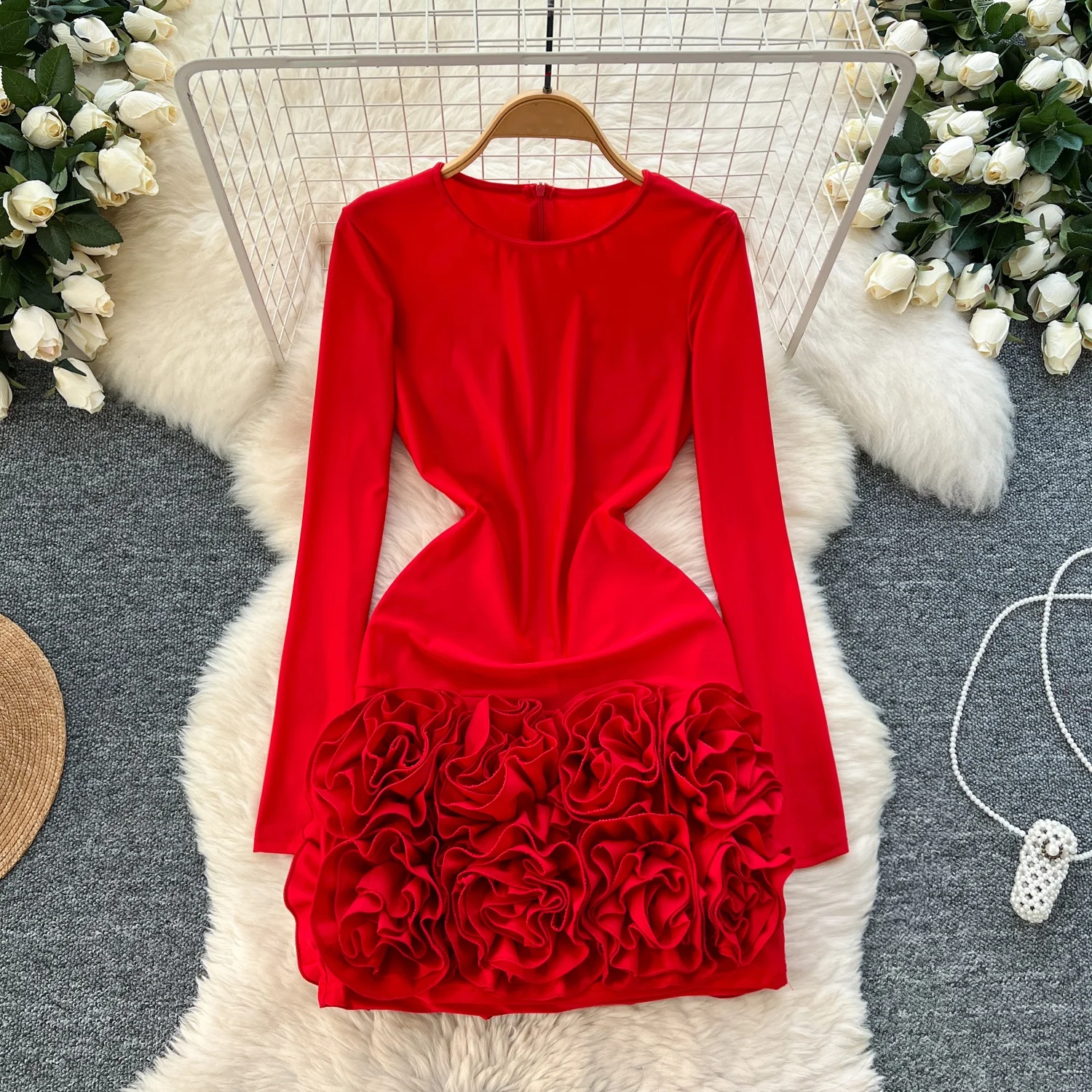 

Clothland Women Sexy Ruffle Mini Dress O Neck Long Sleeve Stretchy Red Black Sheath Slim Fit Chic Dresses Vestido Mini QD937