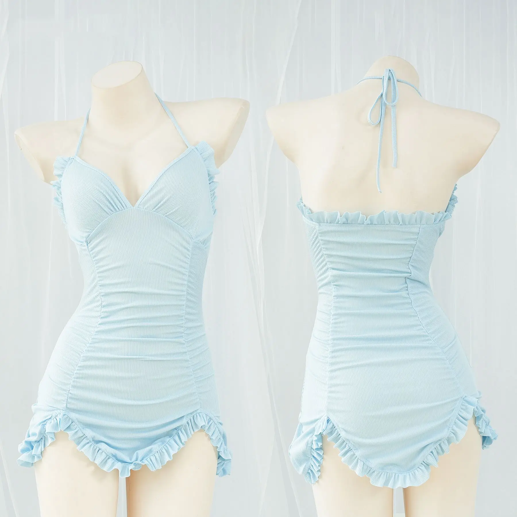 

Женское Асимметричное мини-платье с лямкой на шее