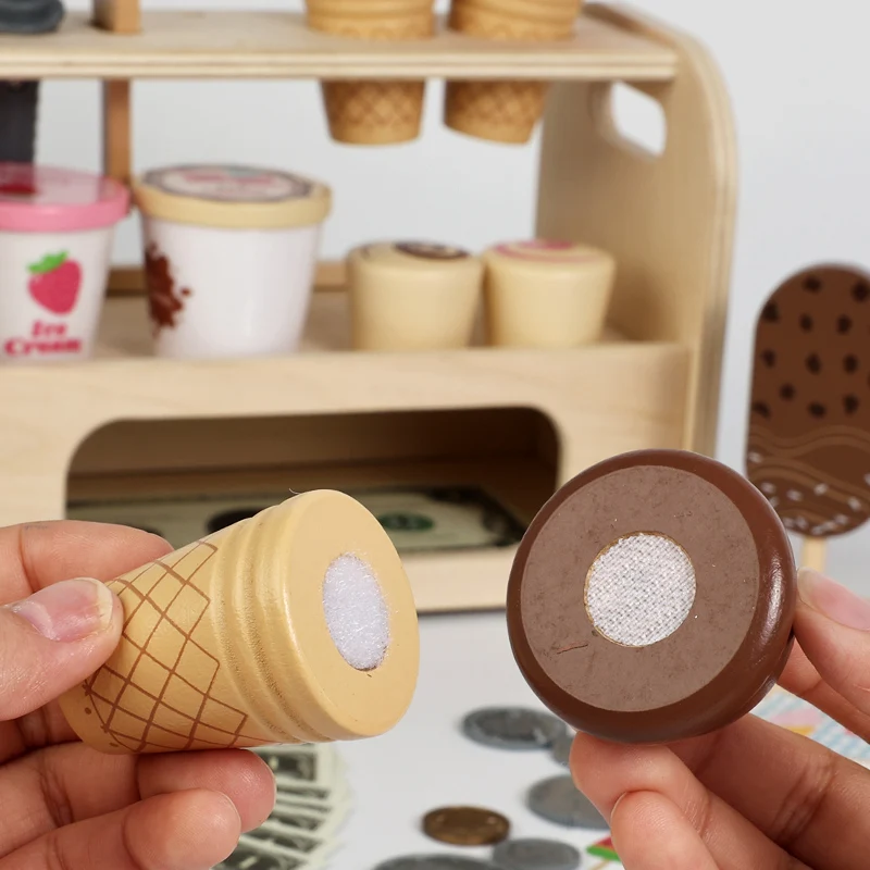 アイスクリームカートおもちゃセット - アイスクリームコーン、アイスクリームスクープ、トッピングが含まれています - ごっこ遊びパーティーゲームに最適なギフト