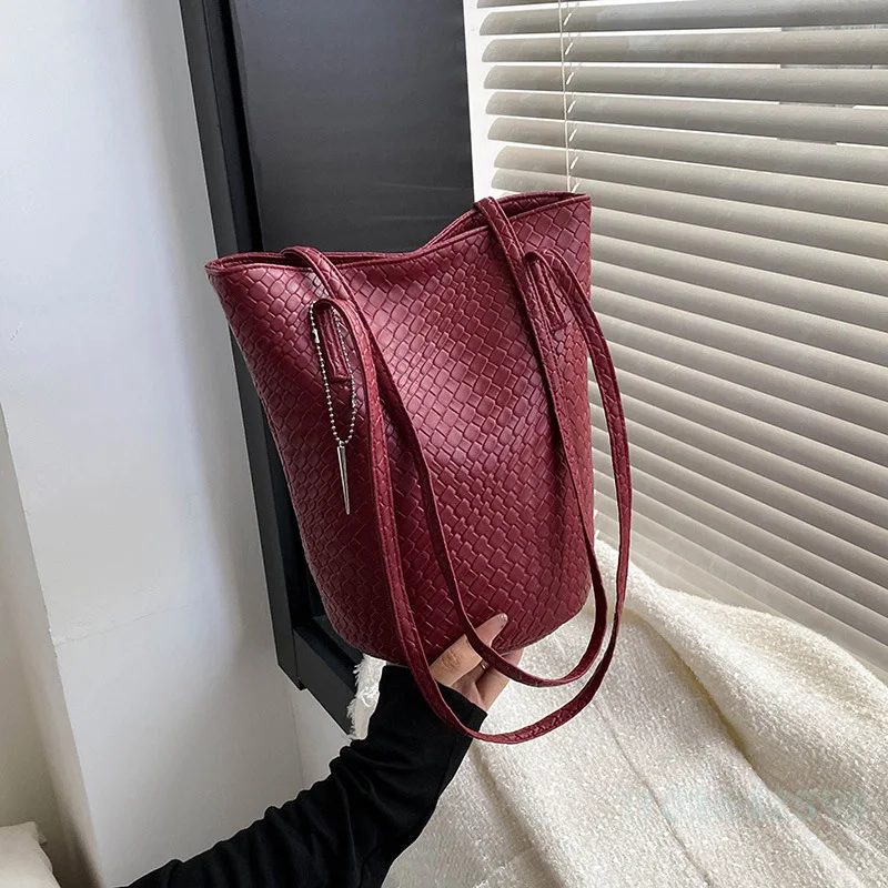 New Women's Handheld Commuter Bag Fashion High Quality Women's Shoulder Bag Premium Large Capacity Girls' Bucket Shopping Bag 4