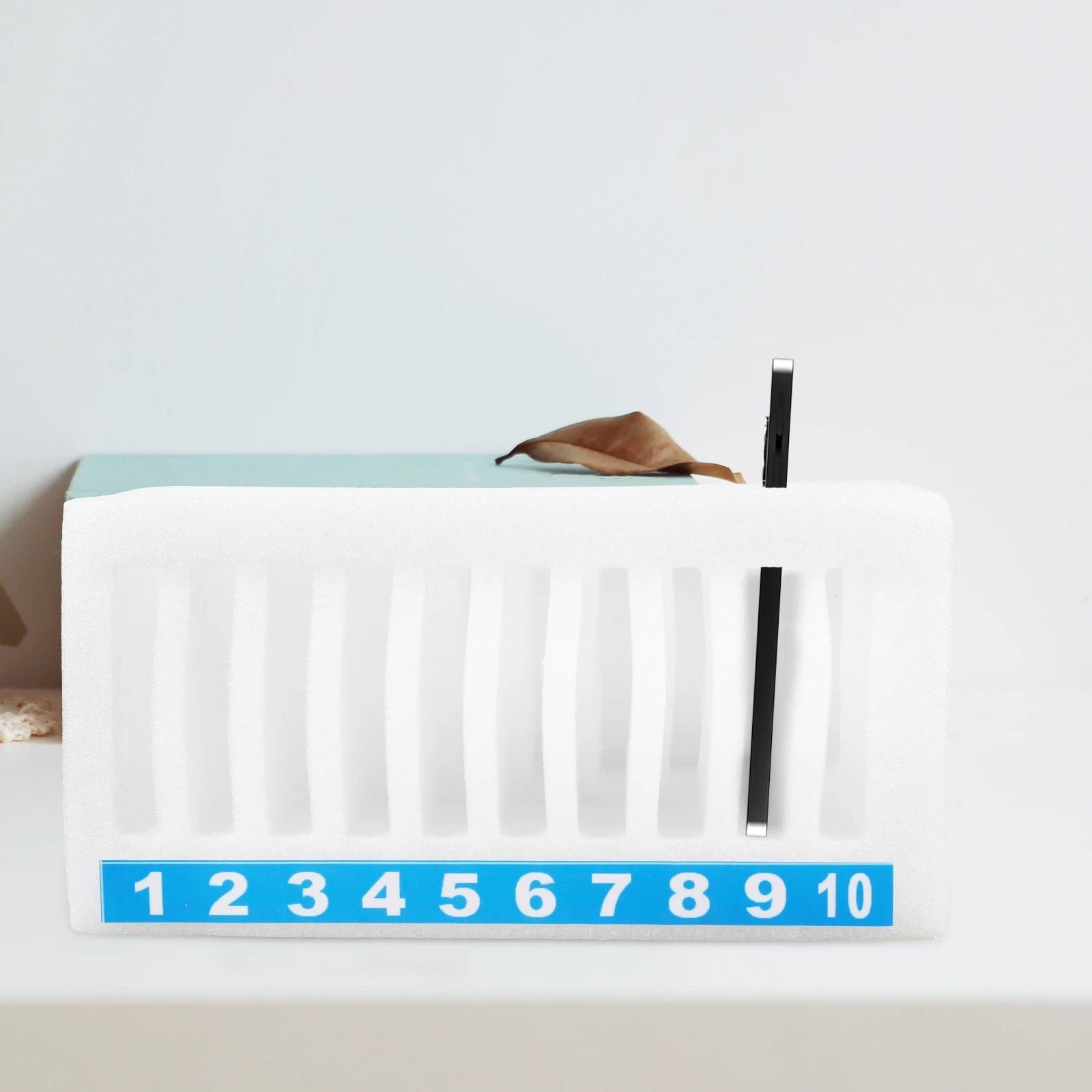 

Cell Phone Mobile Storage Box Holder Conference Rack with Dividers for Classroom White Pocket