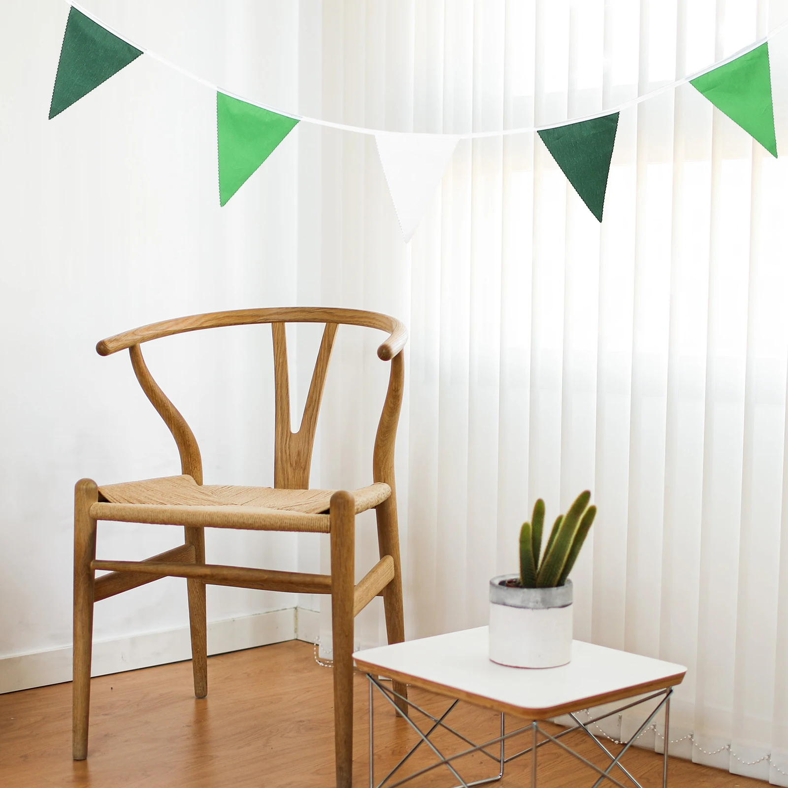 

Triangle Flags Bunting Banner 10m Solid Color Polyester Birthday Wedding Party Garden Room Decoration Birthday Party Flag