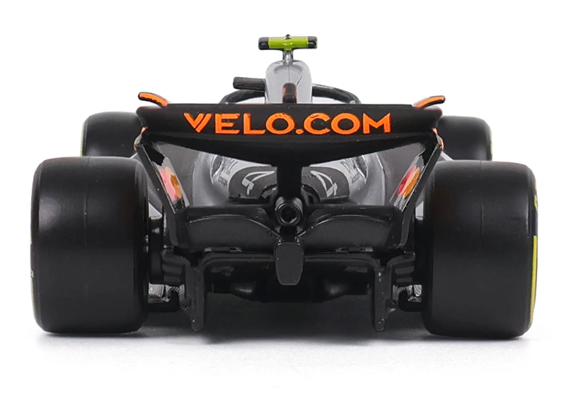Bburago 1:43 2025 F1 McLaren MCL39 Britischer Großer Preis # 4 Lando Norris # 81 Oscar Piastri Legierungsauto Druckguss-Modell Spielzeug Sammlerstück – Detail 6