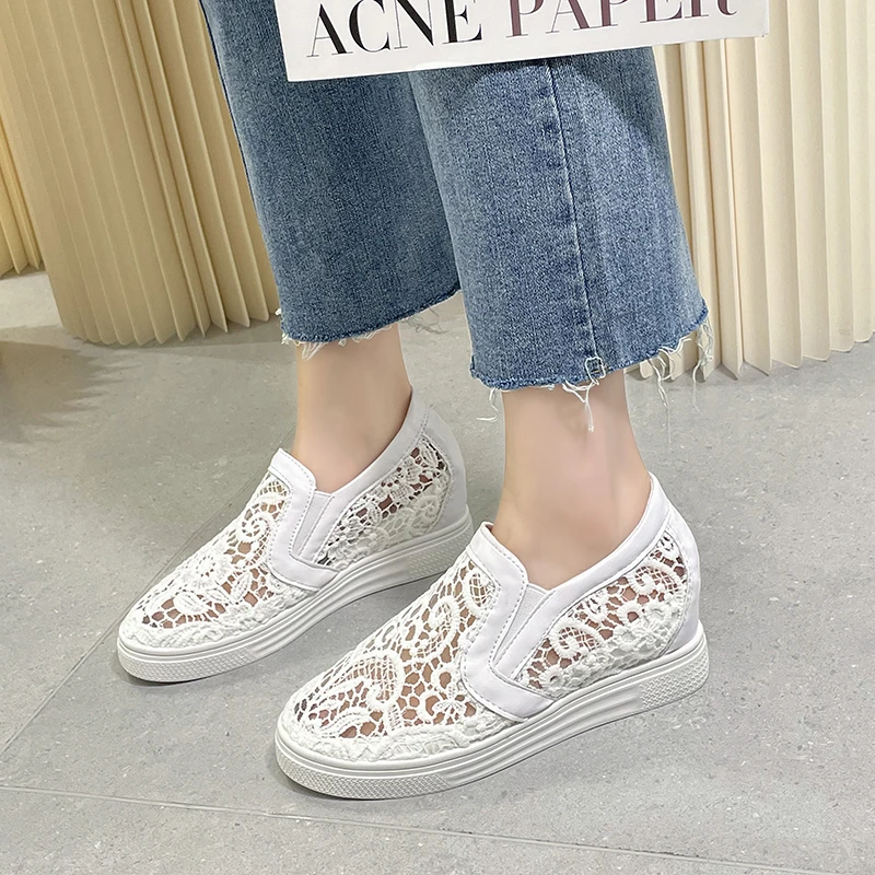 2022 Spring and Summer New Mesh Shoes Women's Breathable Mesh Shoes White Shoes Hollow Lace Inner Increase Lazy Shoes