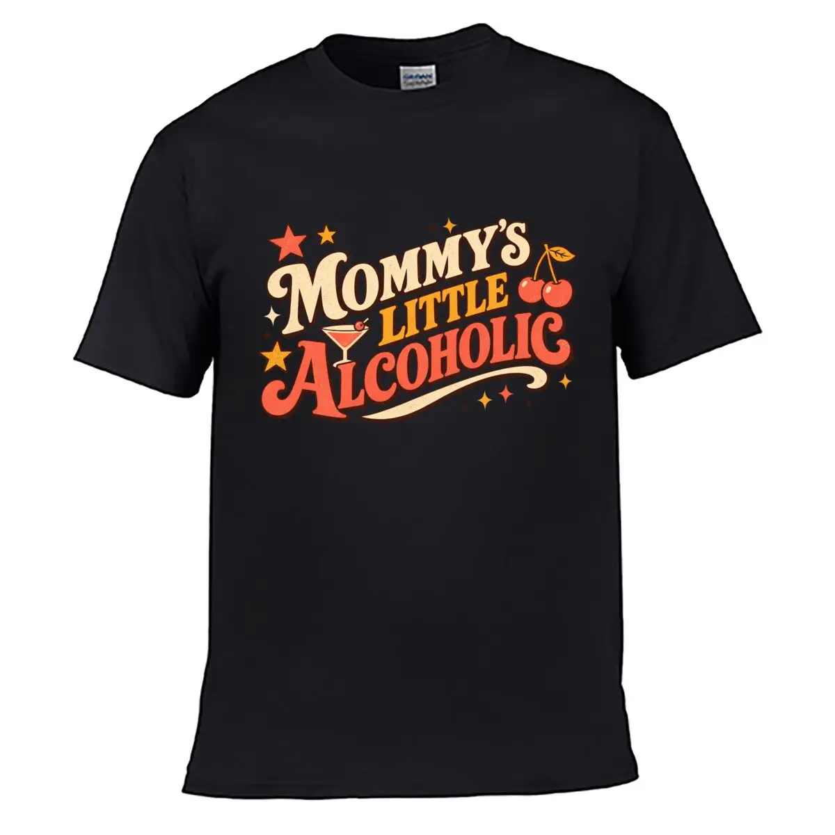 Camiseta sencilla y holgada con efecto desgastado y lavado, con la frase 'Playful Mommy Little Trouble', estilo urbano