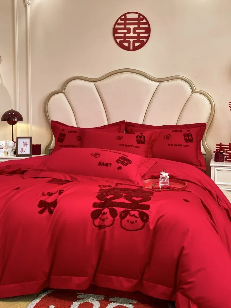 Chinese wedding four-piece set, big red bed sheet quilt cover, wedding room