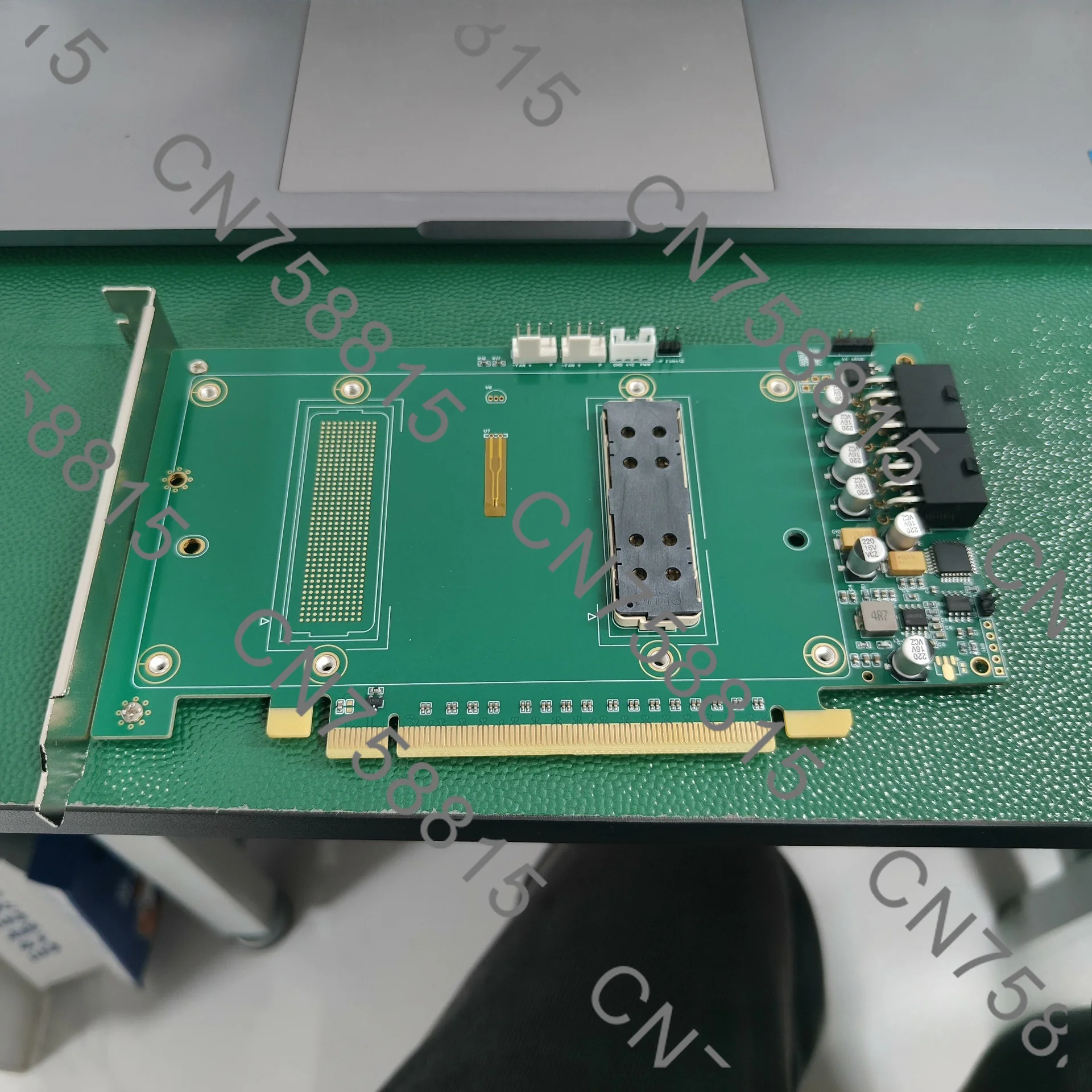 New PCIe interface adapter board, For tesla V100 16G/32G sxm2 GPU graphics card can take water cooling