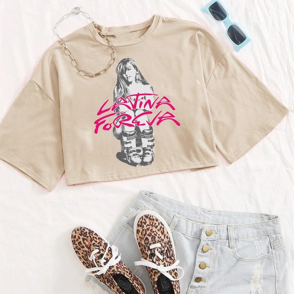 Karol G TROPICOQUETA لاتينا فورفا قميص المرأة س الرقبة قصيرة الأكمام المحاصيل القمم تي شيرت المشجعين هدية #5