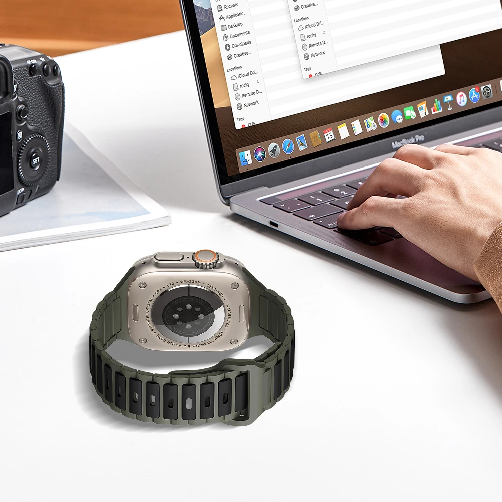 Cinturini sportivi con cinturino in silicone Cinturini per orologi impermeabili Bracciale in silicone resistente al sudore per Apple Watch 9/8/7/Ultra S10 38 40 41 S10 42mm