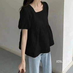 Blusa coreana feminina solta com tudo, blusa manga curta, cor sólida, camisa de tendência plissada, moda casual, roupas de verão, nova