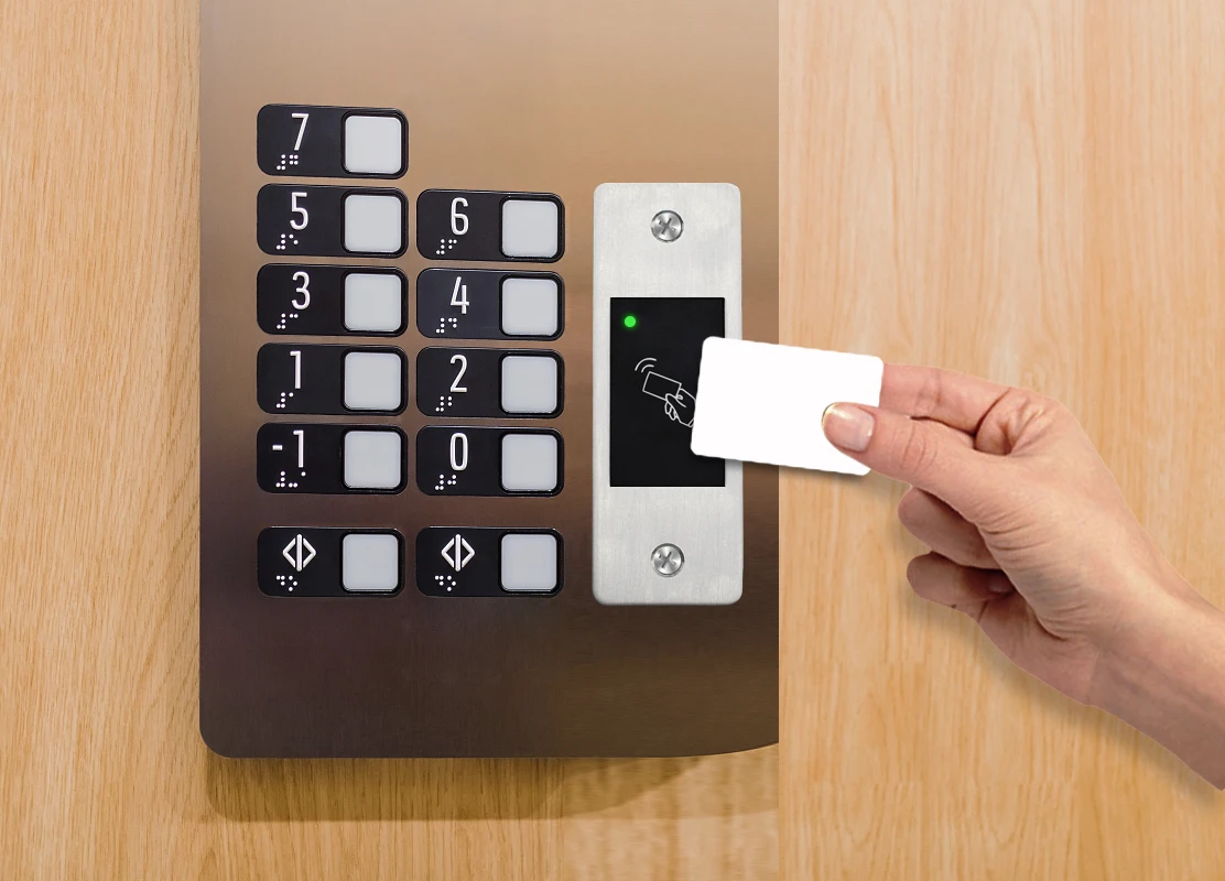 IP66 مقاوم للماء 125 كيلو هرتز معرف EM4100 نظام التحكم في الوصول إلى باب بطاقة RFID لحل المصعد