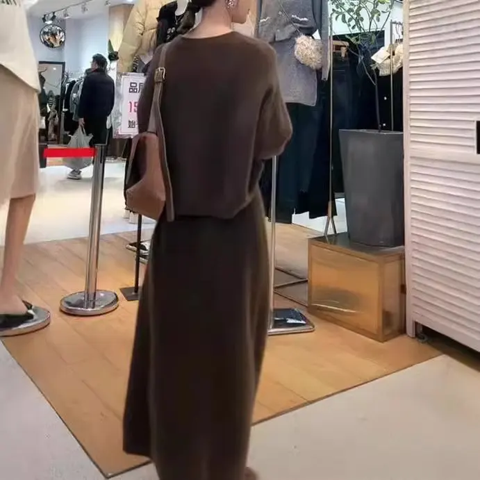 Ladies' Autumn Winter Knitted Sweater And Straight Skirt Two-Piece Set Lazy Sle plus Size Knitwear Ensemble Faionable Outfit