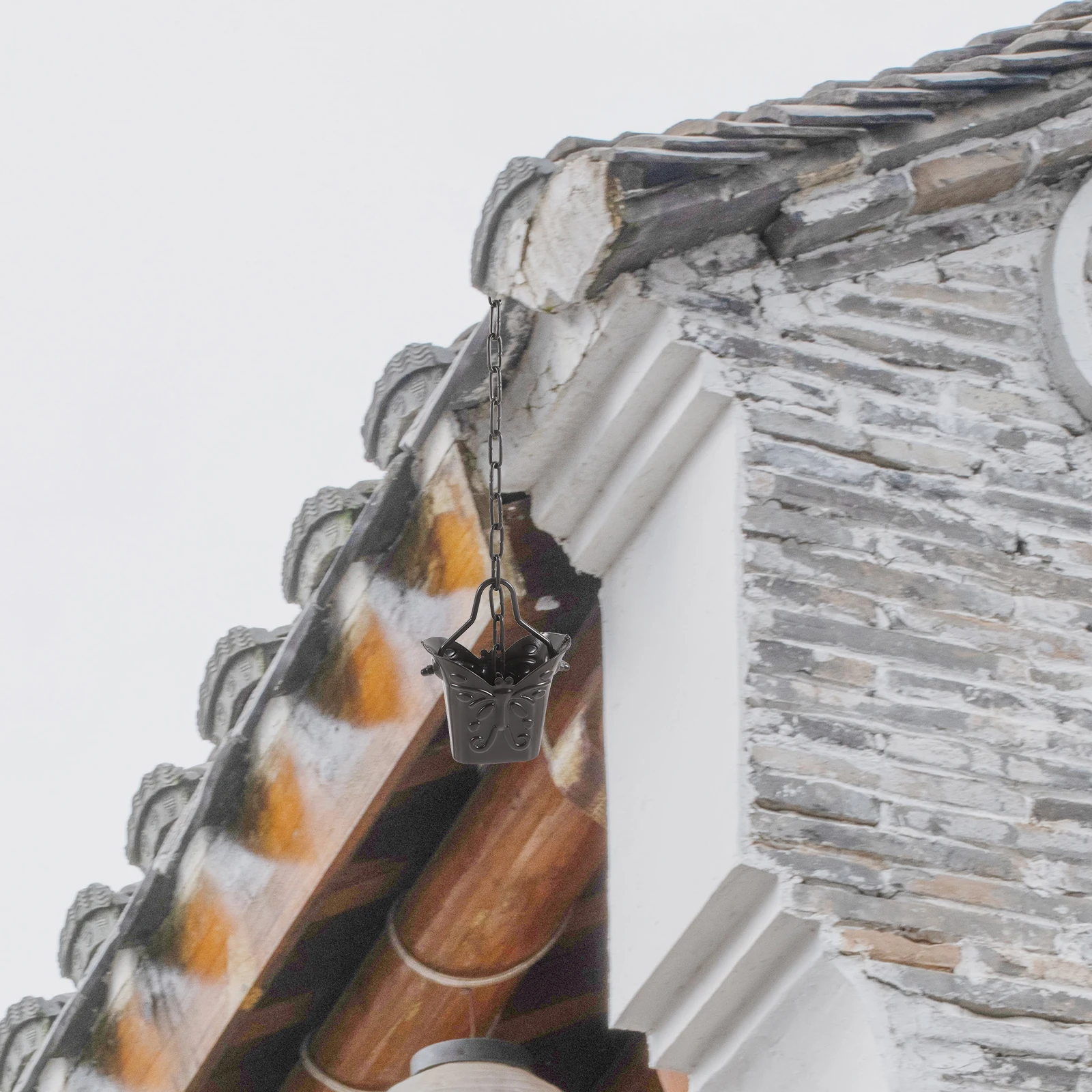 

Durable Aluminum Alloy Rain Chain with Butterfly Cup Shape Exterior Courtyard Decorative Water Guide Chain