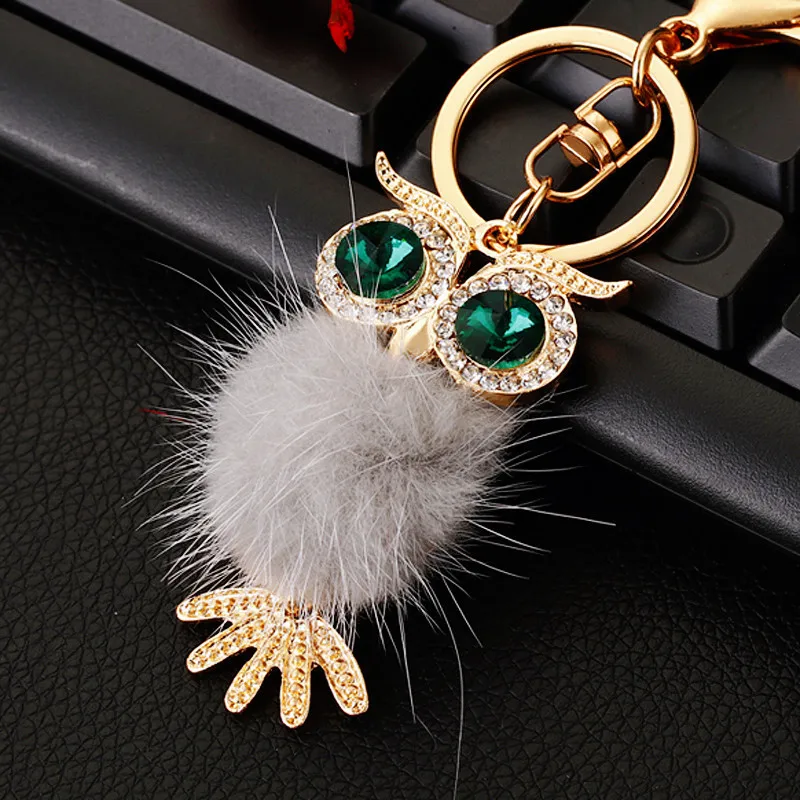New Design Crystal Plush Owl Keychain Full Rhinestone Key Ring Key Holders For Women Bag Accessories Cute Animal Car Key Chain view 2