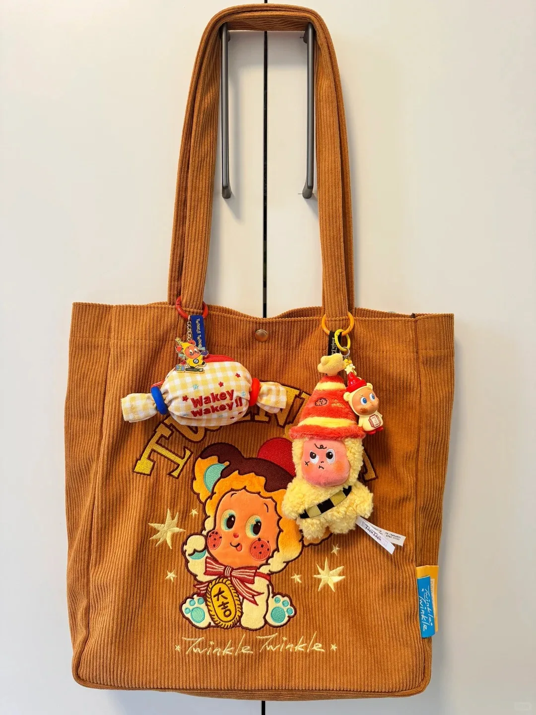 POPMART Star People Delicious Moments Series Wyjątkowa i Urocza Torba na Ramię Niespodzianka Kolekcja Świąteczna do Przebierania Prezentów