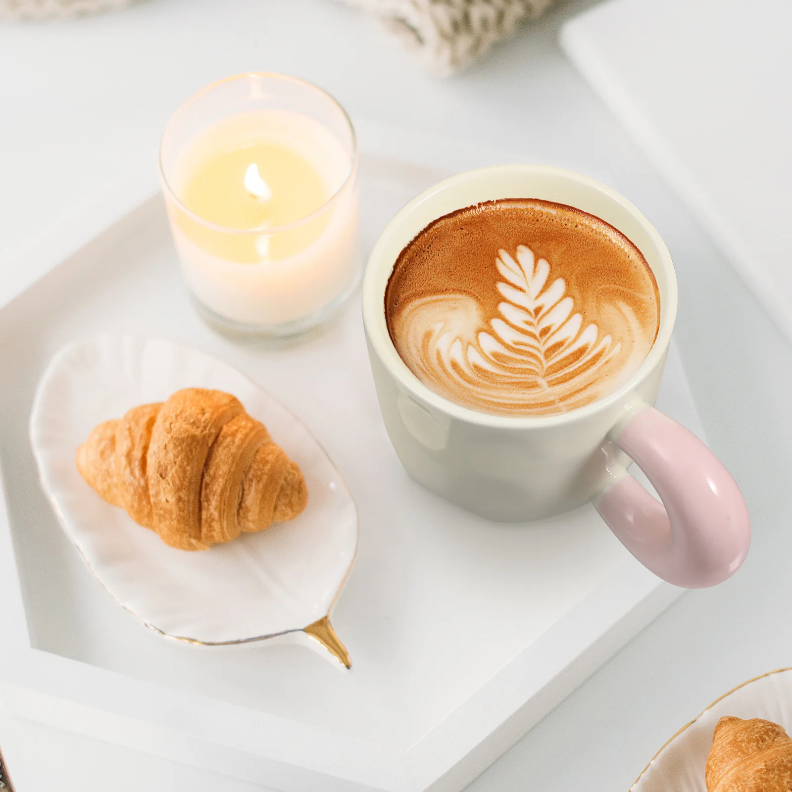 

1 комплект, керамическая кружка ярких цветов, милая кофейная чашка, чашка для завтрака, чая, крышка, ложка, большая керамическая кружка, 301-400 мл, большие кофейные кружки