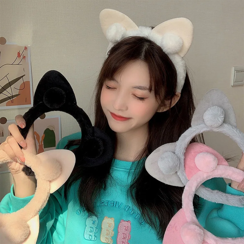 

Three-dimensional cat ear hairband for women, plush simple temperament ball headband, hairband and hair accessories.