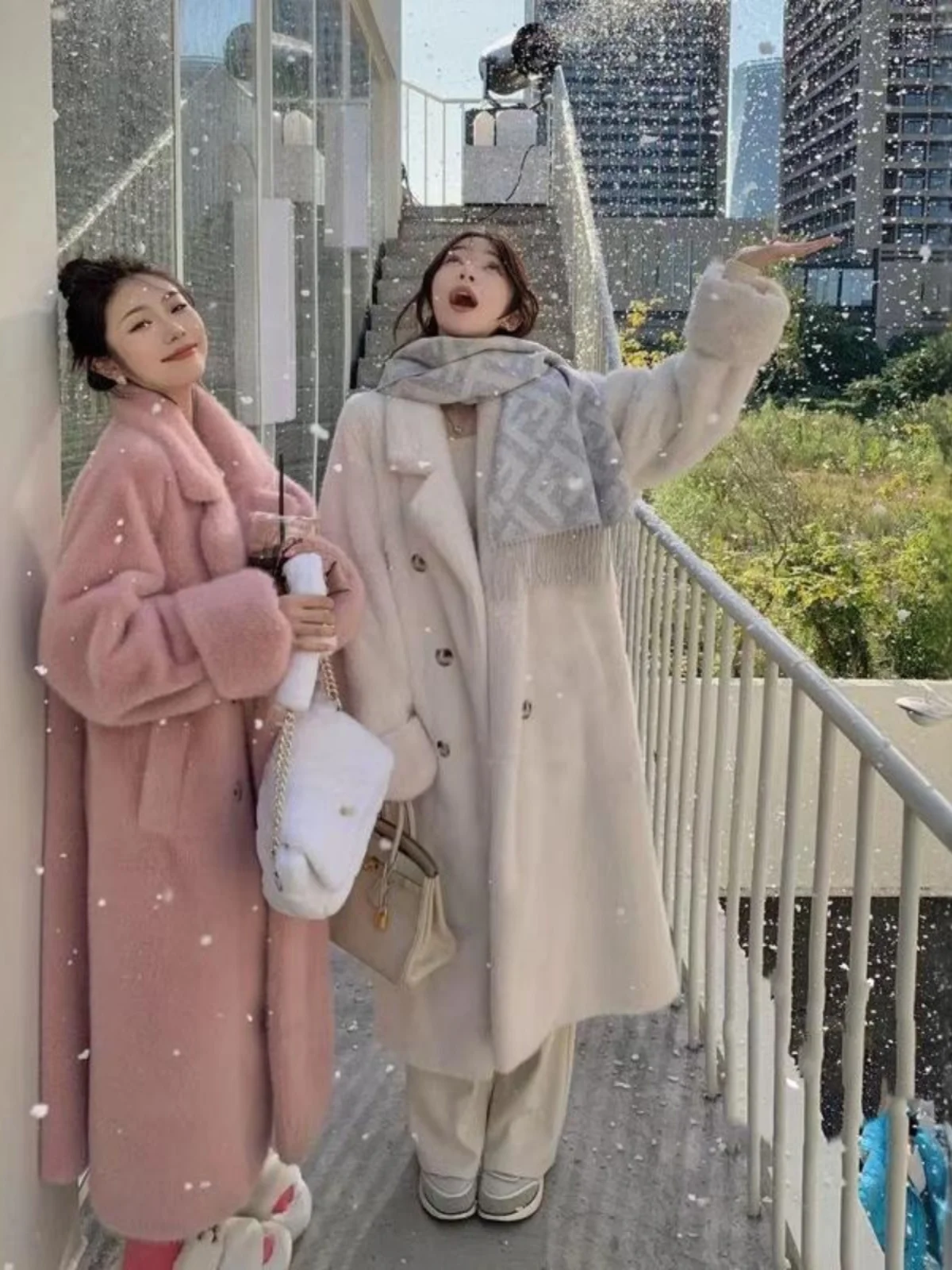 เสื้อโค้ทขนสัตว์เทียมสำหรับผู้หญิง รุ่น Thiened Long Fem Sle สำหรับฤดูใบไม้ร่วงและฤดูหนาว กันน้ำ ผลิตจากกำมะหยี่มิงค์ เป็นมิตรต่อสิ่งแวดล้อม