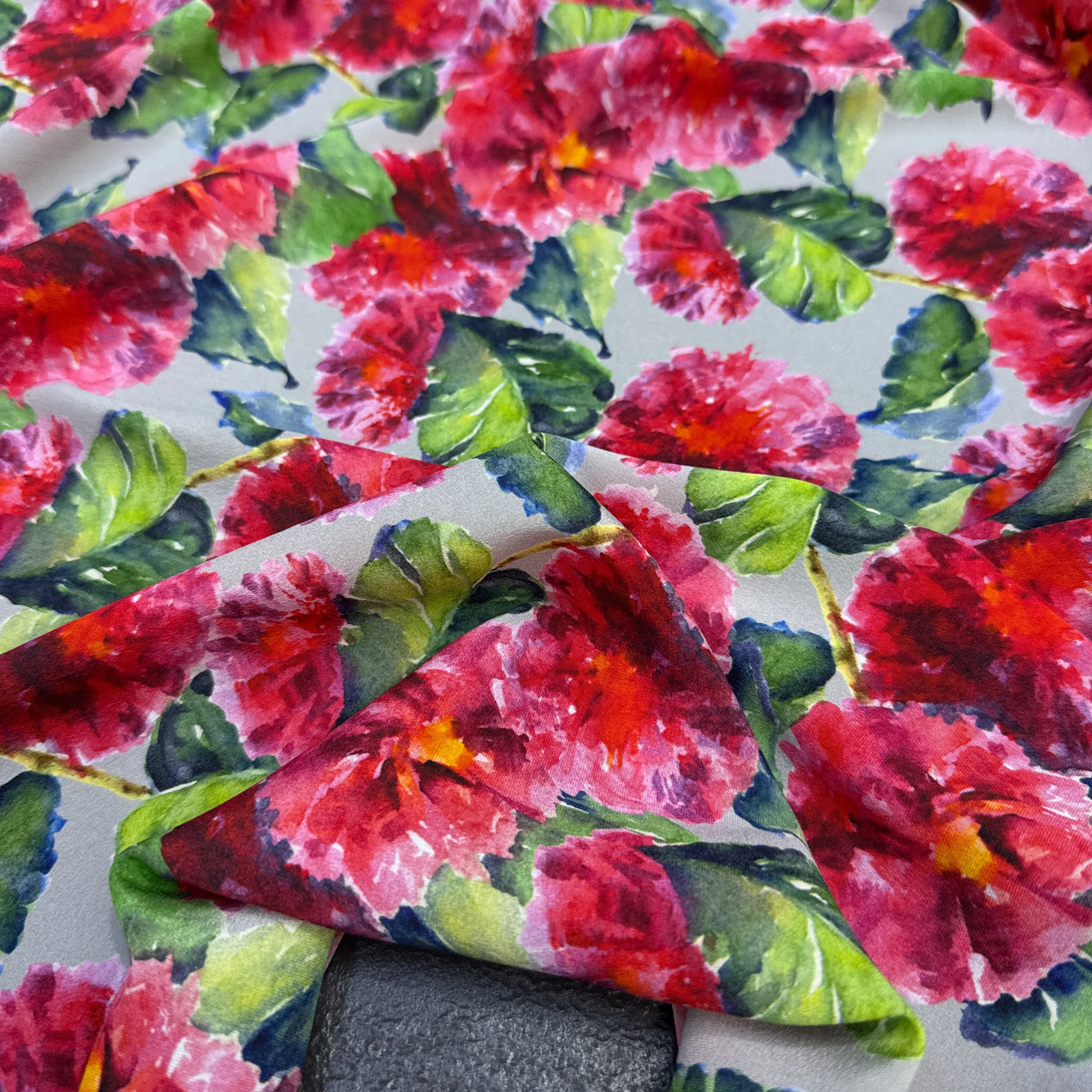 Gorgeous Red Floral Printed Stretch Silk Crepe de Chine Fabric for DIY Sewing Dress Skirt Pajamas Soft Silk Fabric FR6998