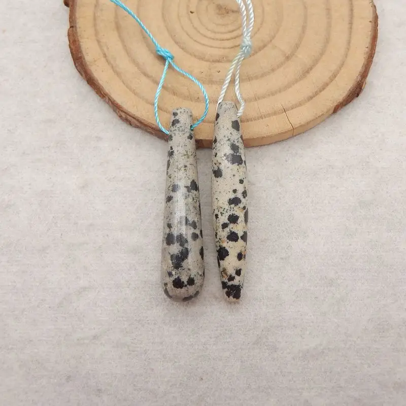 

Пара с пятнистыми узорами 36х8х8/38х7х7мм-5,9г