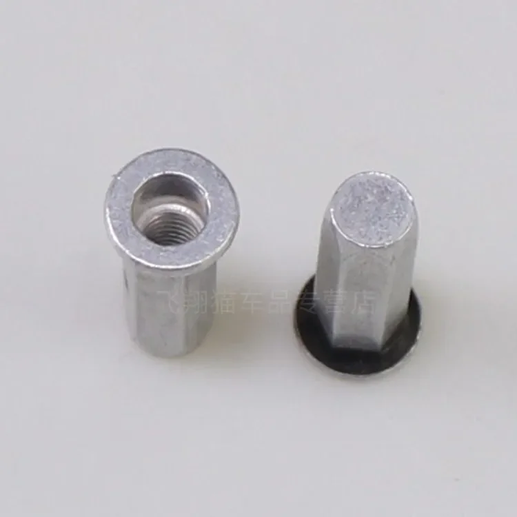 

2pcs for Cadillac Ct5xt6ct6xt5 Atslxt4 Rear Screw License Plate Base Pull Rivet Nut Clip