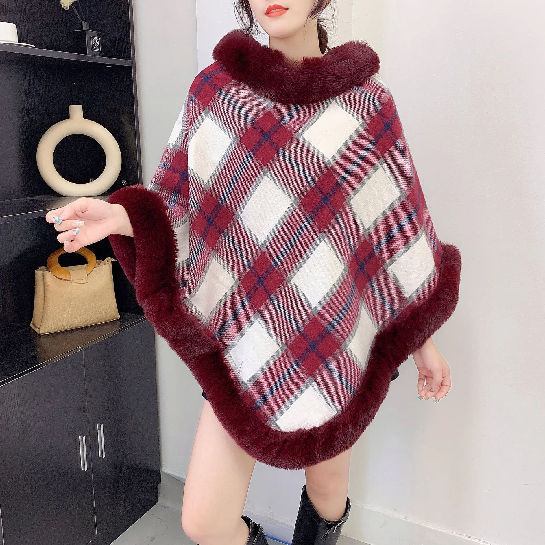 

New Autumn and Winter Women's Plush White Background Plaid Print Pullover Shawl for Women