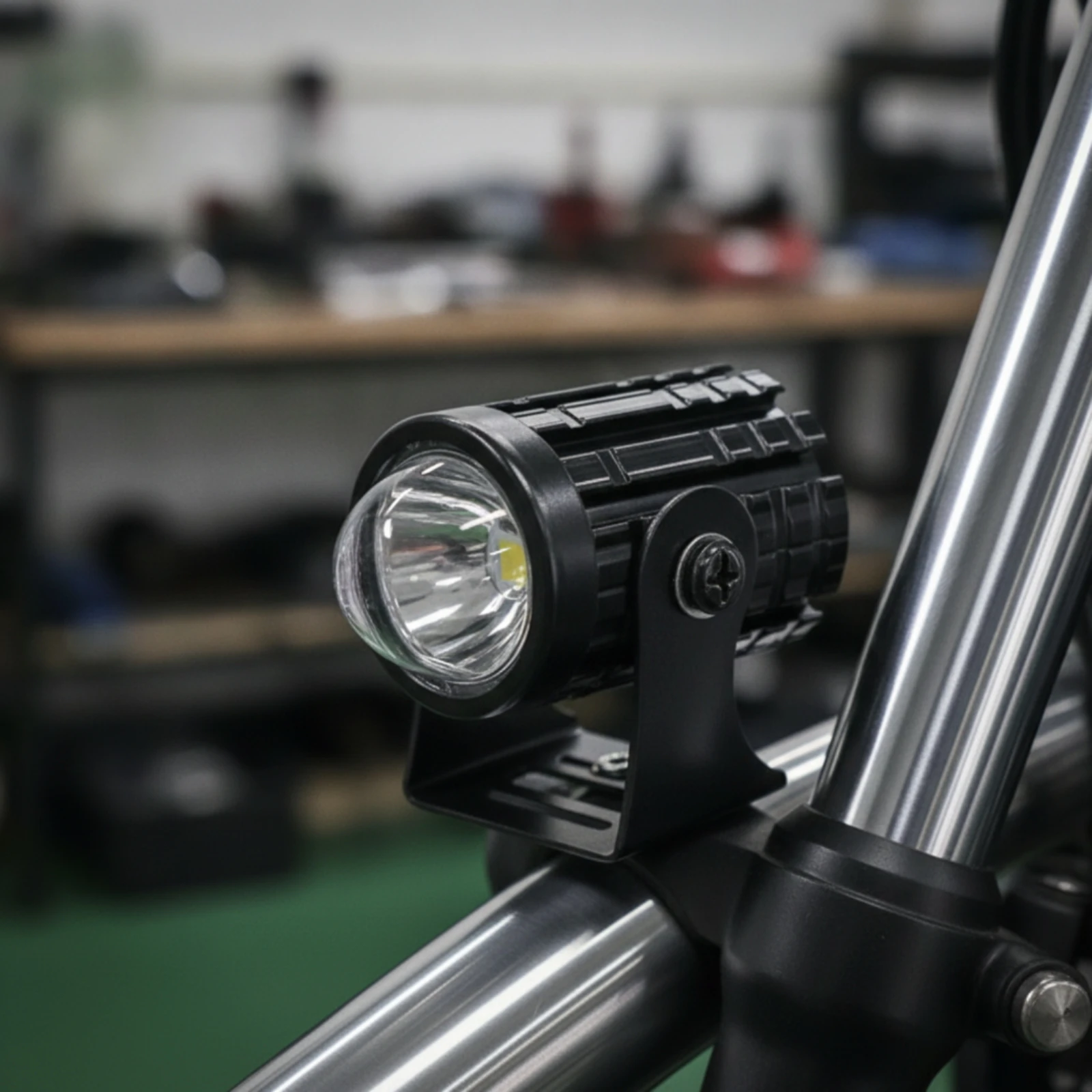 Motorcycle Auxiliary Light Compact Motorcycle Auxiliary Lights Universal Rotatable for Night Riding, Motorcycles