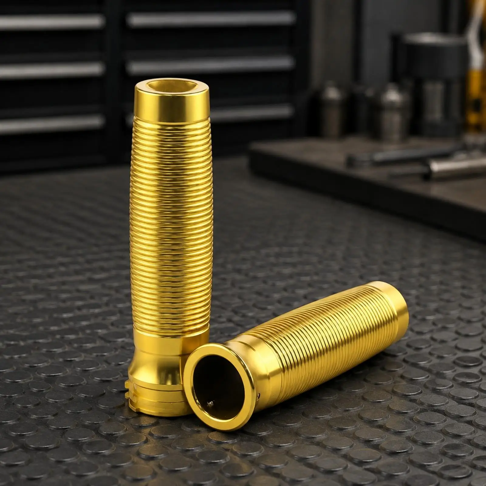 Precision CNC Aluminum Motorcycle Handlebar Grip for Harley Custom X48 XL883 XL1200 Cruiser Bike