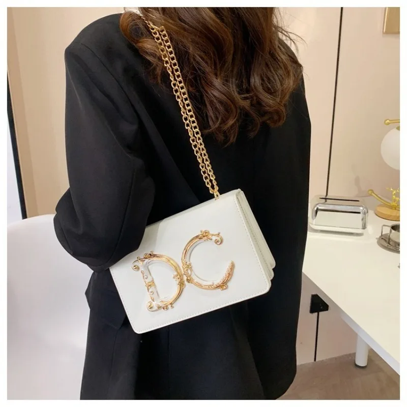 

Fashionable Lady's Handbag PU High-Quality Material Shoulder Bag Golden Decorated Jingdian Crossbody Bag Solid Color Square Bag