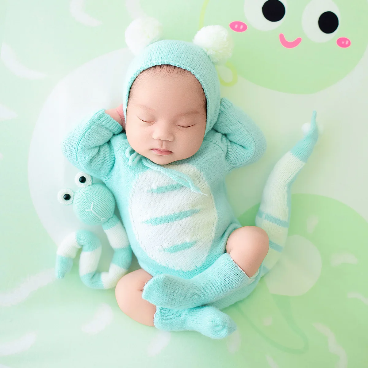 Tahun 2025 kostum fotografi bayi tema ular cantik Bodysuit rajut dengan Set topi ekor boneka alat peraga foto latar belakang ular kartun