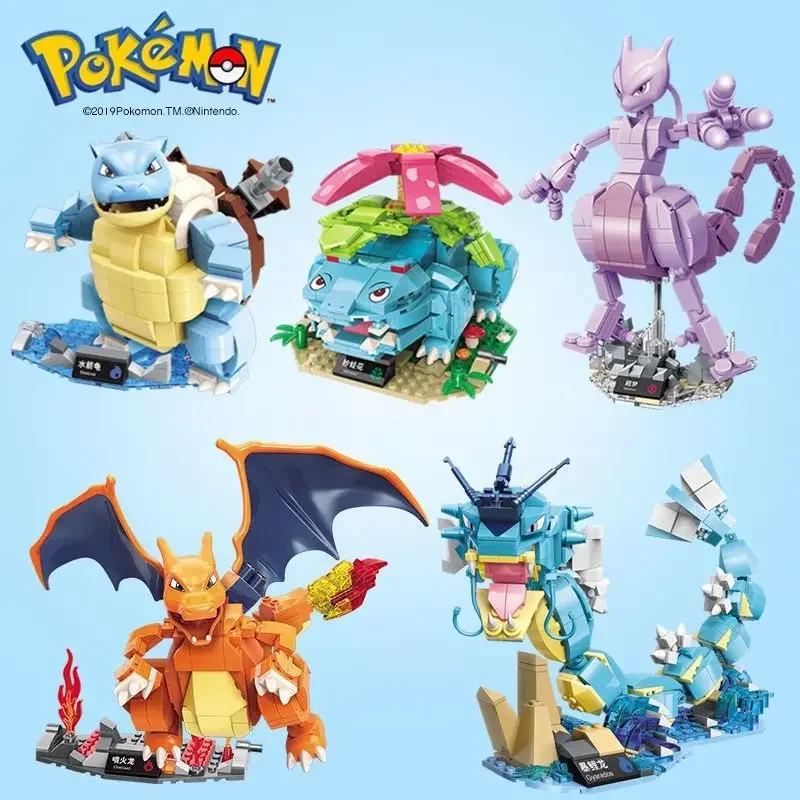 Pokemon Cartoon Pikachu Building Blocks Bulbasaur Toy modello assemblato per bambini Pet Elf Kid regalo per bambini compatibile con Lego