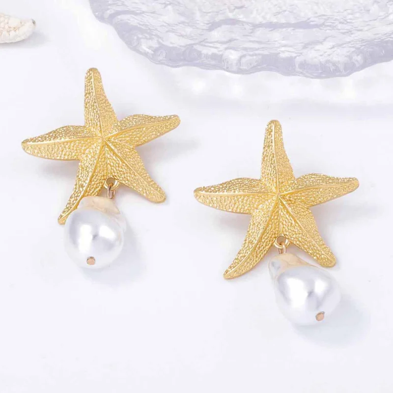 أقراط لؤلؤ مقلدة قلادة مجوهرات على طراز الرسوم المتحركة اللطيفة للنساء تصميم إبداعي بسيط ورجعي