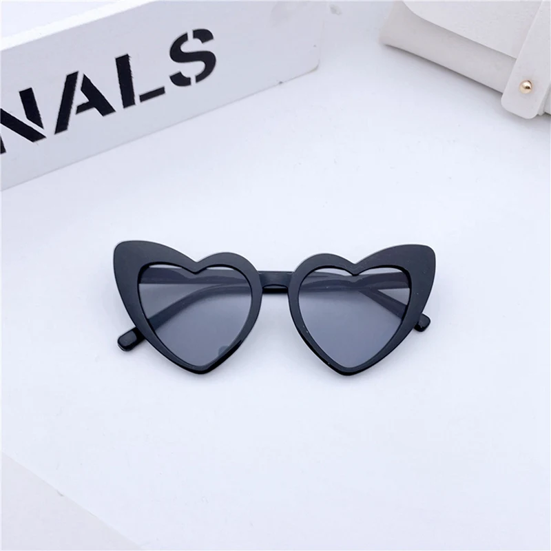 Kids Fashion Heart Design Sunglasses Toddler Baby Girls Boy Children Outdoor Anti-UV Sun Glasses Photography Accessories