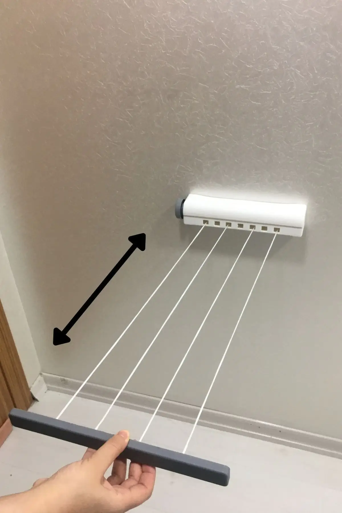 Cintre avec 4 cordons de serrage