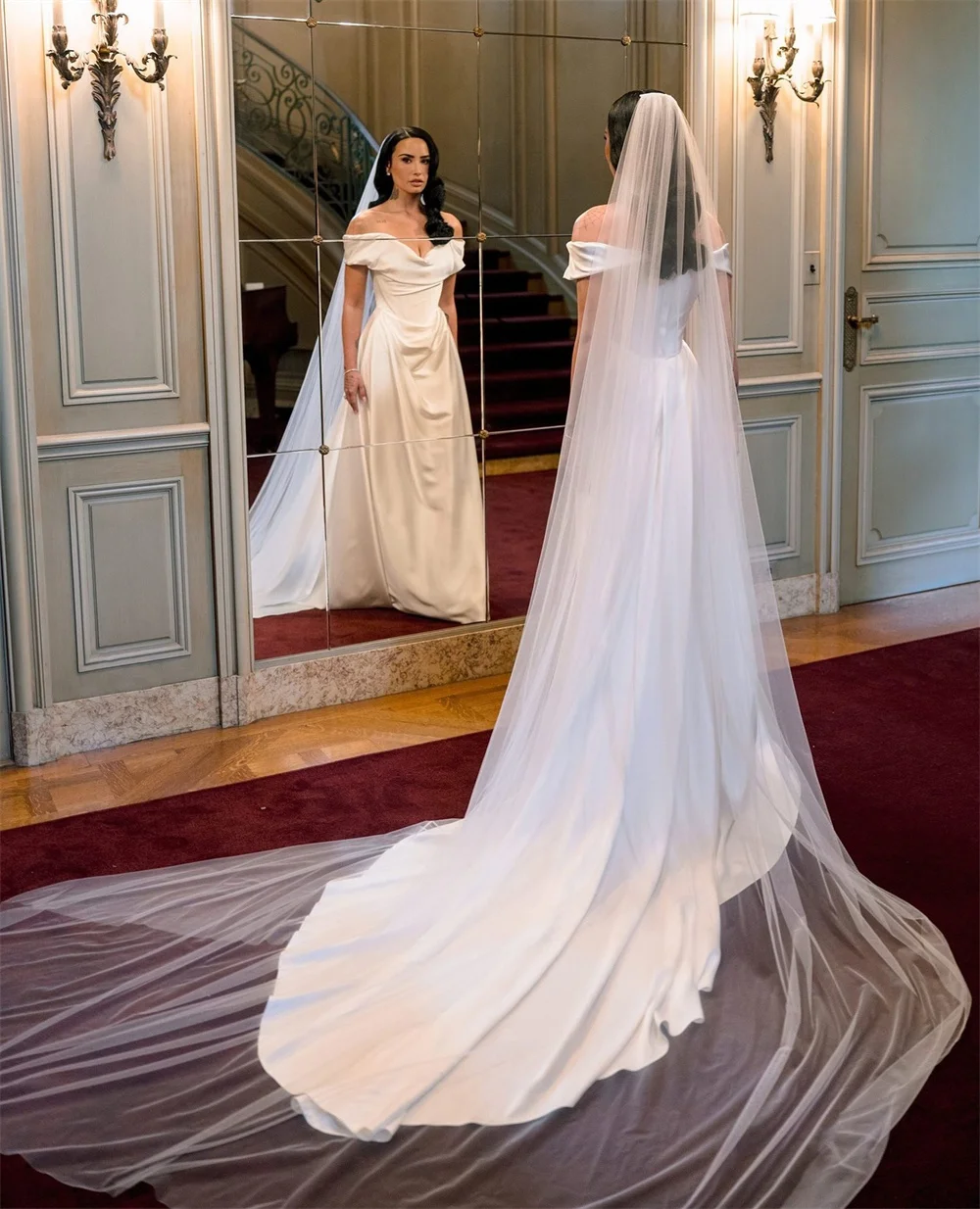 Vestidos de novia blancos personalizados con hombros descubiertos de Tokio, vestidos de novia elegantes de corte en A de manga corta, vestidos de boda de cola de corte 2025