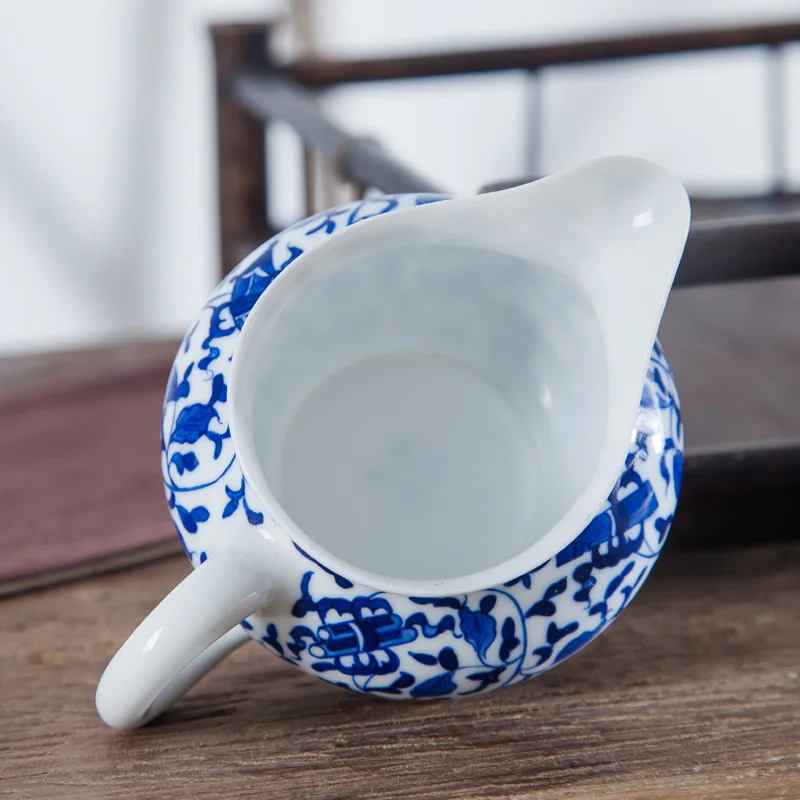 Jingdezhen Ceramic Blue and White Porcelain Hand Drawn Tea Pitcher Handmade Kung Fu Utensils Pot Fair Cup