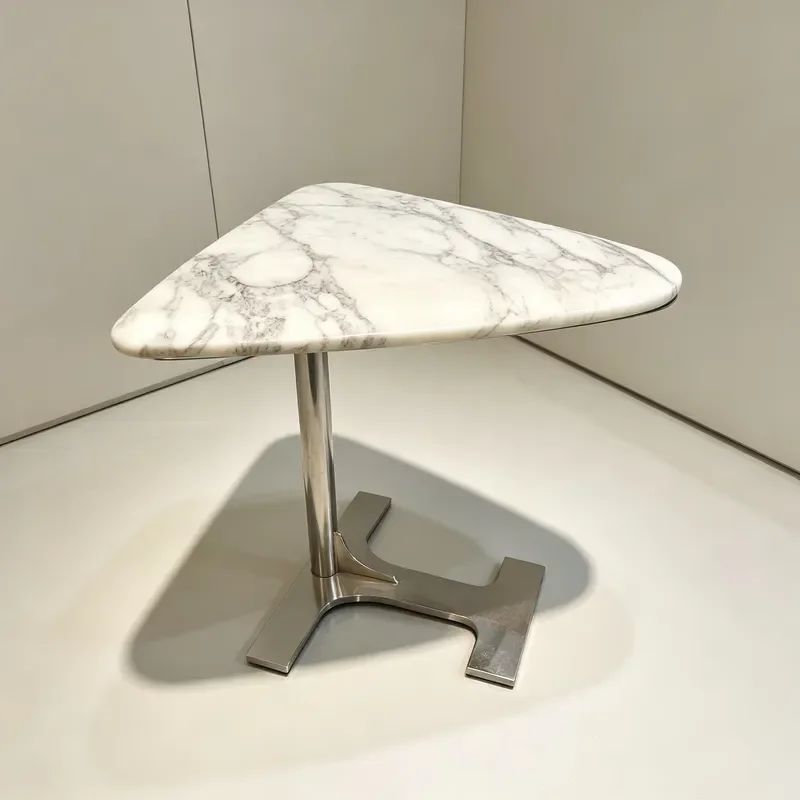 Modern Triangular Marble Side Table Stainless Steel Base White Coffee Table Luxury Living Room Corner Decoration End Table