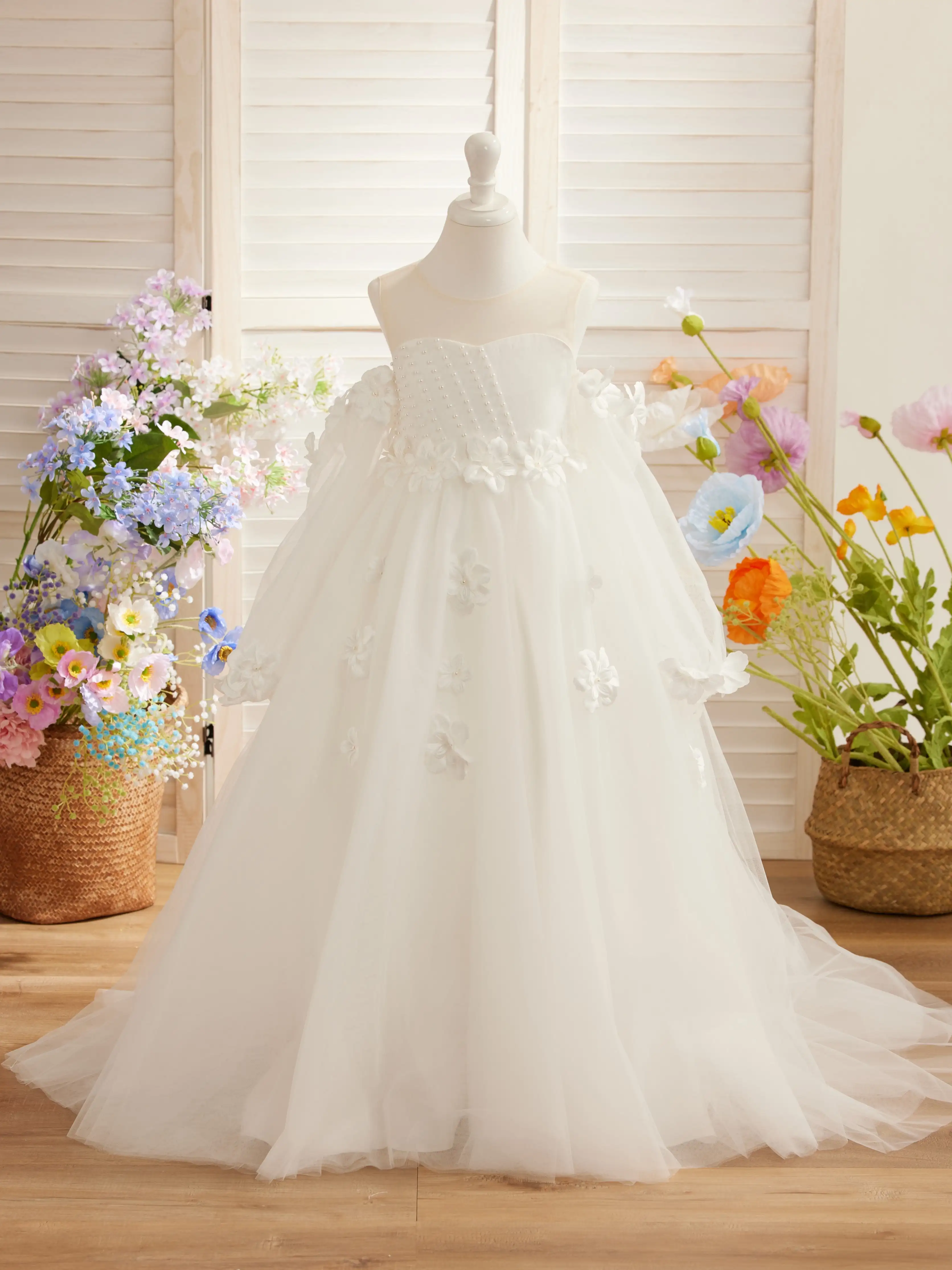 Maßgeschneidertes rotes Blumenmädchenkleid für die Hochzeit, 3D-Applikation, bauschiger Tüll, Prinzessin, luxuriöses Kindergeburtstags-Erstkommunion-Ballkleid