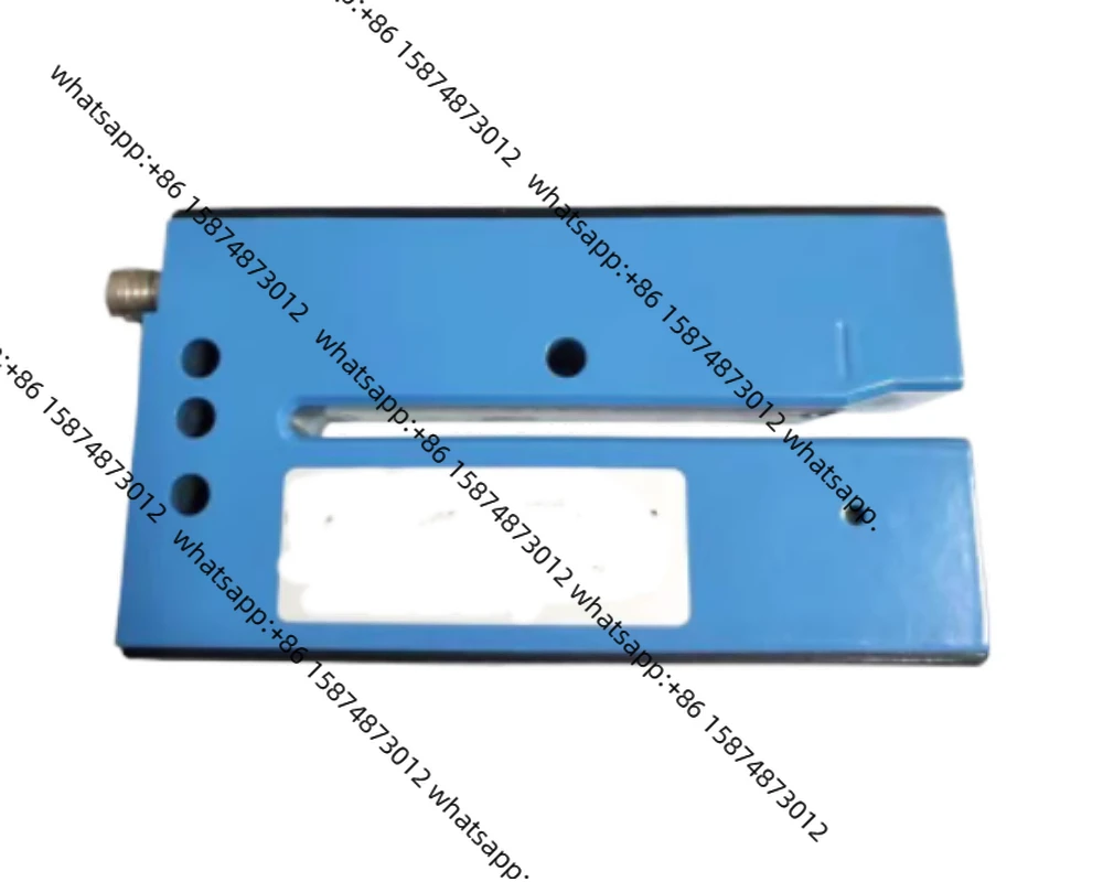 

brand new original spot PLC Label sensor UFN3-70B413