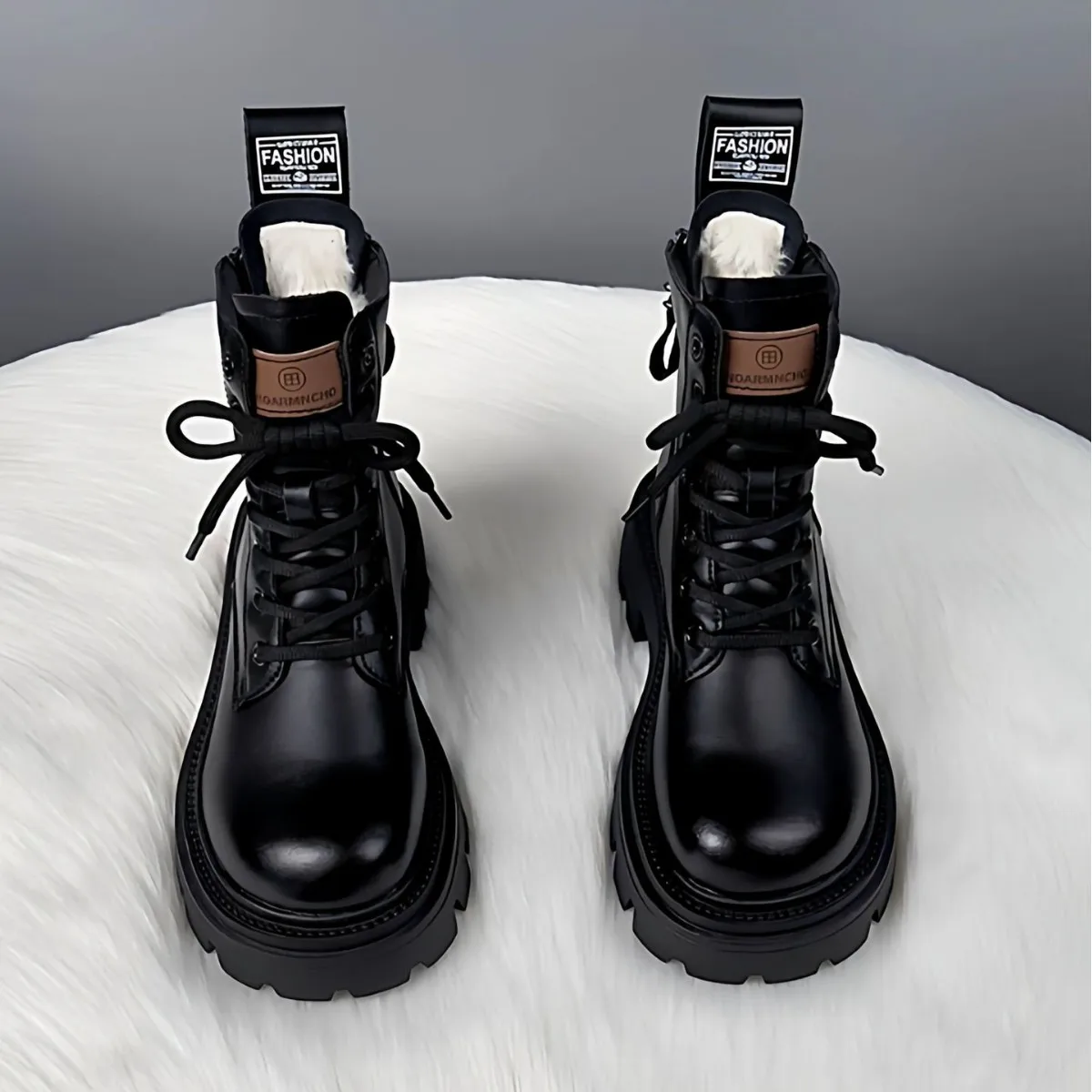 Leather wool integrated snow boots for women  thick soled boots for women  British style back double zipper short boots