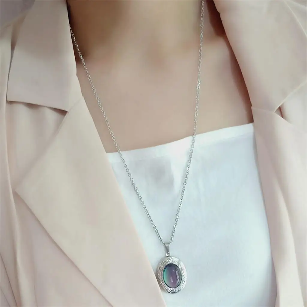 

Luxury Retro Gem Mood Temperature Pendant Necklace Oval Fashion Jewelry