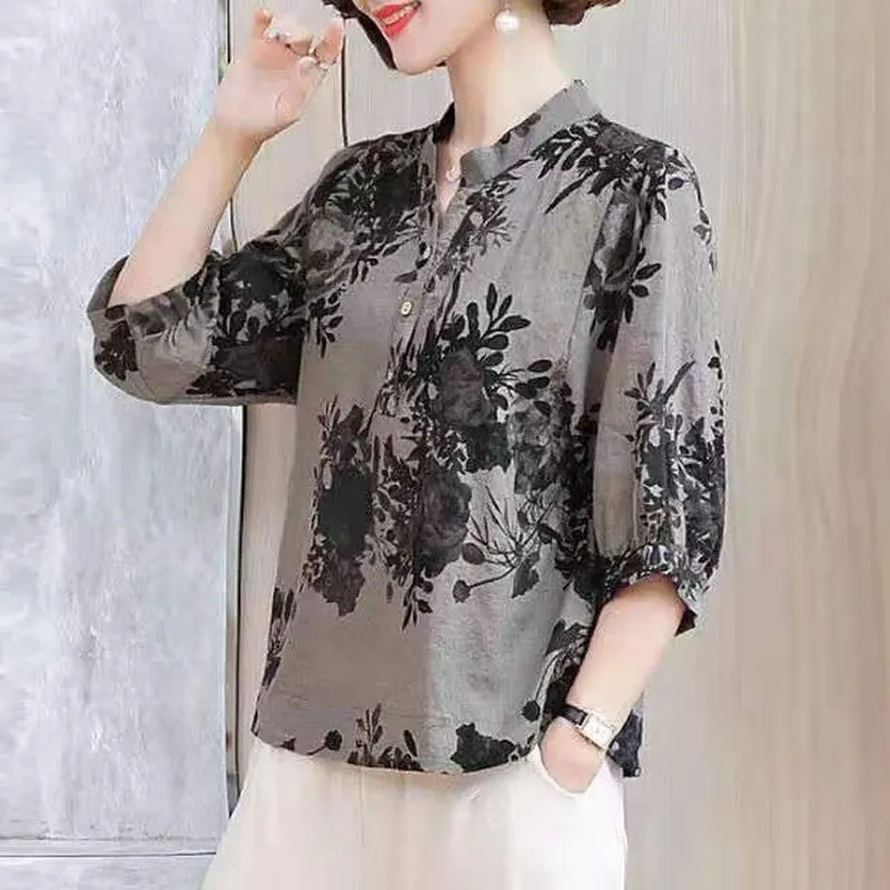 Fashion Vintage Folk Printed Shirt 2023 Summer Loose Half Sleeve Female Clothing Casual V-Neck Button Commute All-match Blouse